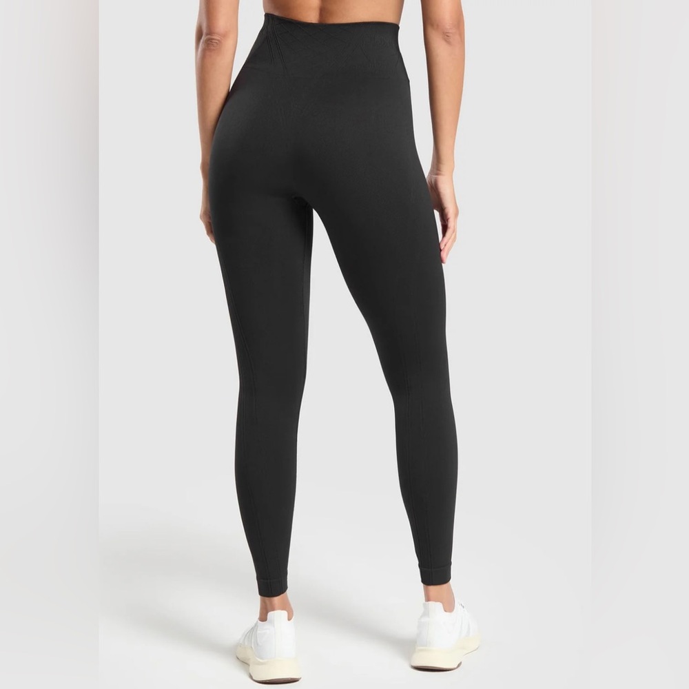 Gymshark Jet Black Women's Leggings - Picture 2 of 4